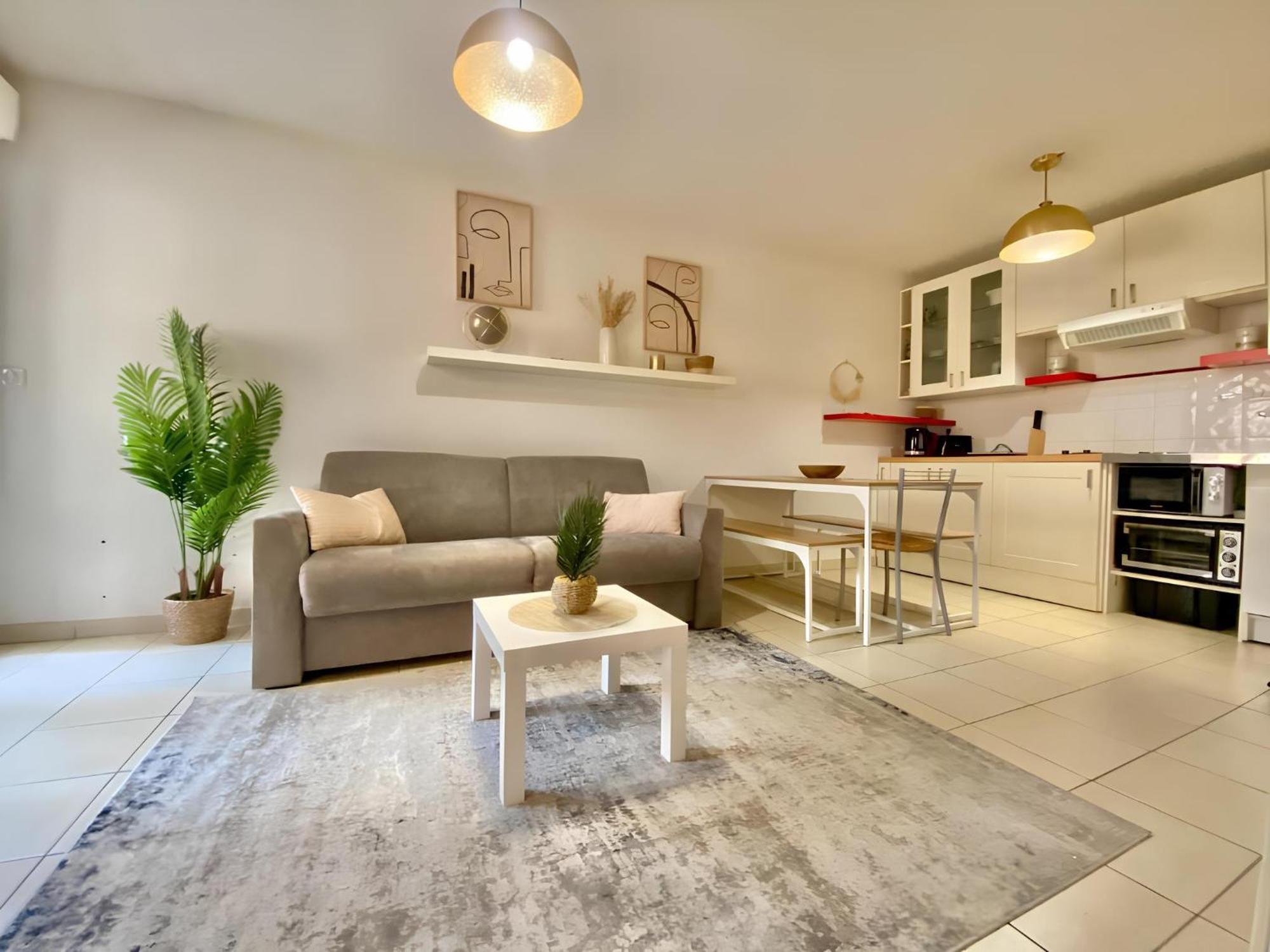 "L'Alhambra" Proche Gare Et Centre Apartment Menton Luaran gambar